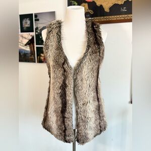 VTG J.J. Basics Faux Fur & Ribbed Knit Back Vest - Brown/Grey - Size M